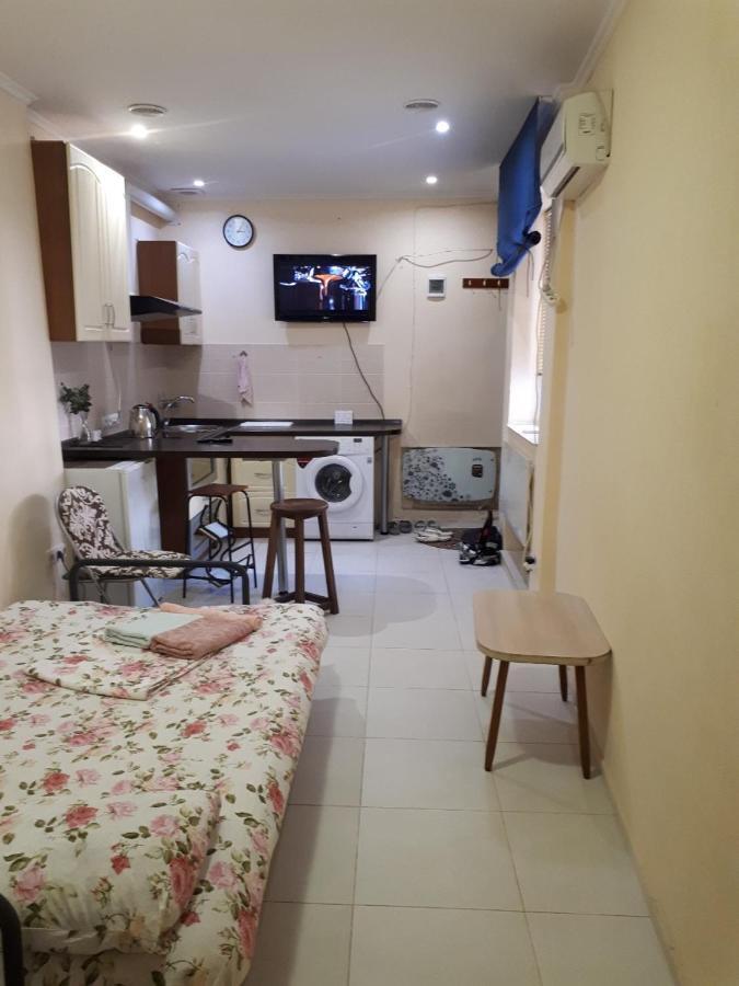 Александровский Appartement Odessa Buitenkant foto